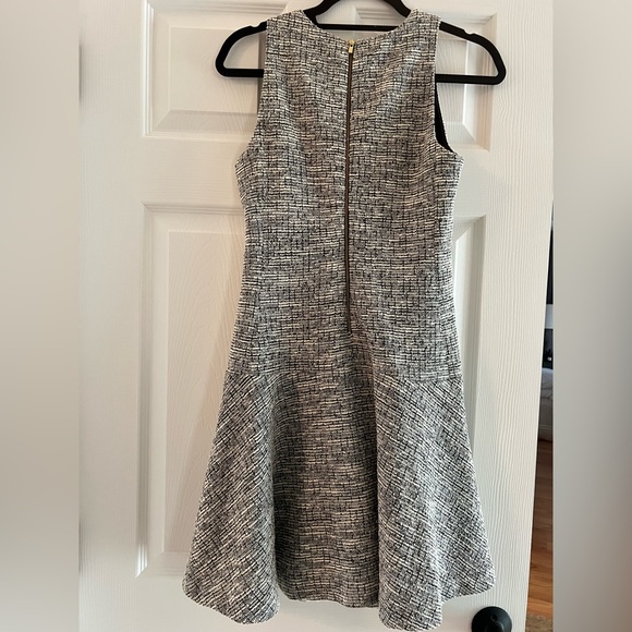 Banana Republic, size 4, sleeveless dress, soft tweed fabric - worn once! - Picture 2 of 6